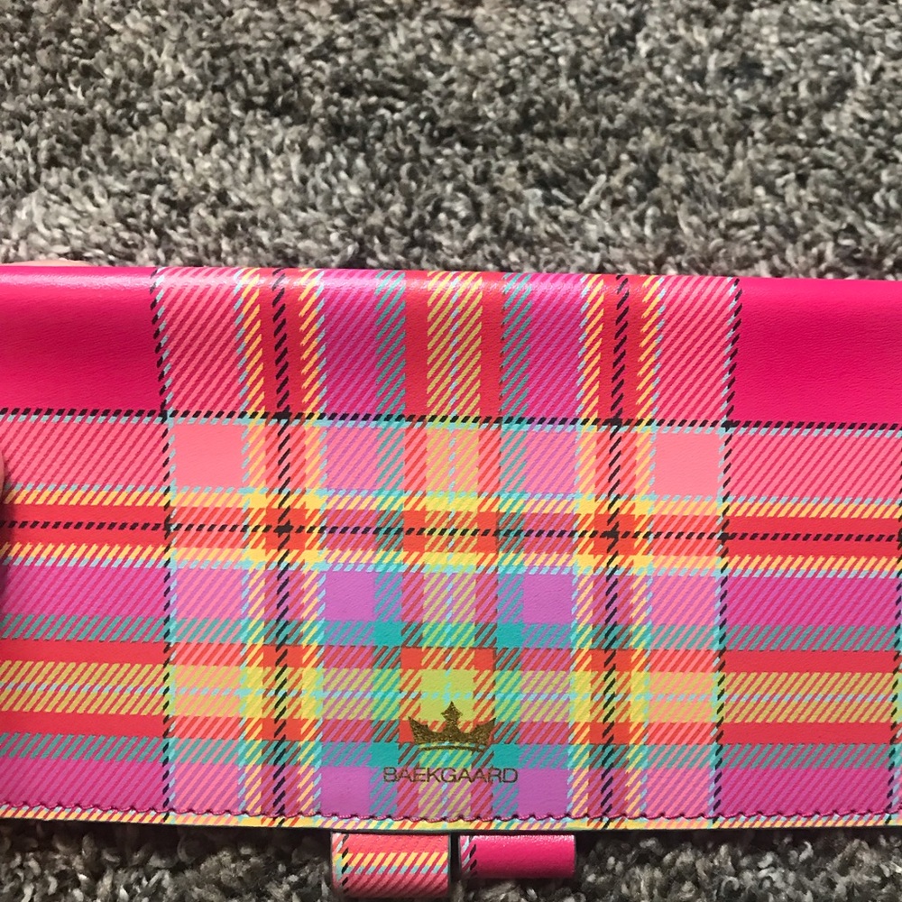 Baekgaard checkbook cover